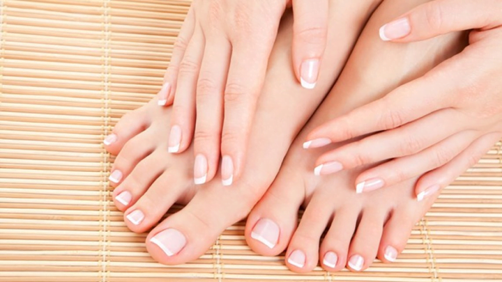 5 Tips To Treat Cracked Heels